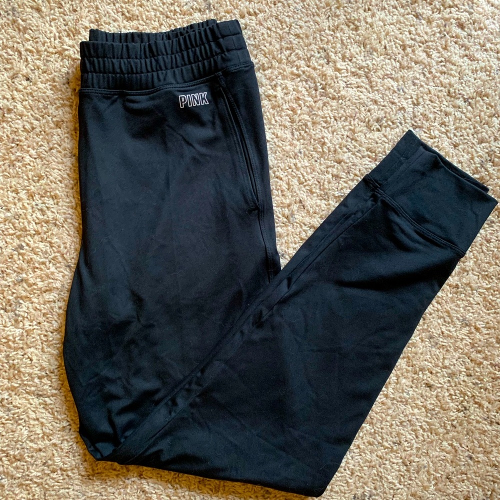 PINK Victoria’s Secret black Ultimate high waisted joggers size medium NWOT